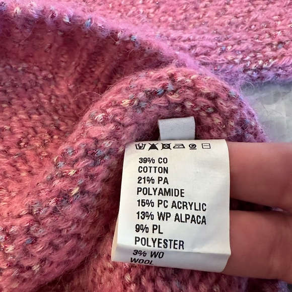 Beautiful Le Lion sweater with embroidered detail. Size small - Picture 8 of 8